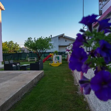 Daire Mona Podgoriçe