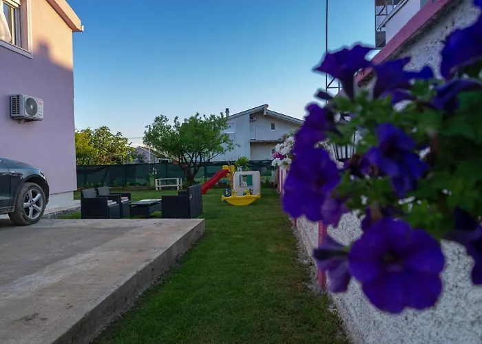 Daire Mona Podgoriçe