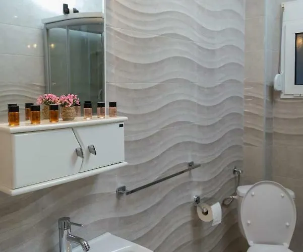 Mona Daire Podgoriçe